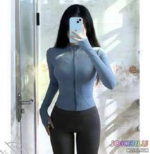  内射瑜伽裤翘臀人妻迷人的大屁股就应该狠狠后入