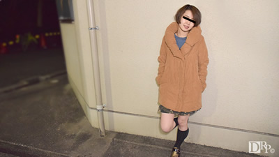 [052816_01]素人ガチナンパ 〜押しに弱い学生さんに報酬あげるから素股してと誘ってみました〜井森まな